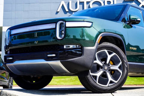 2023 Rivian R1S Adventure