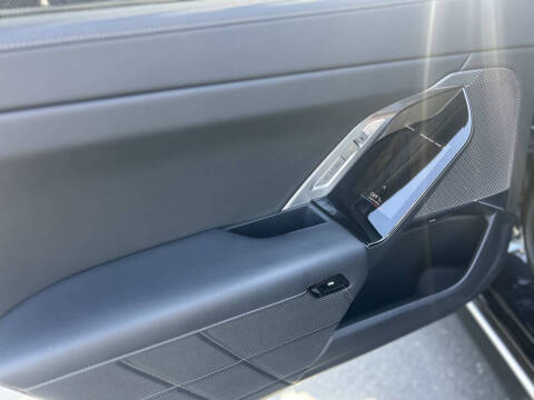 2023 BMW 7 Series 740i