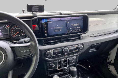 2024 Jeep Gladiator NightHawk