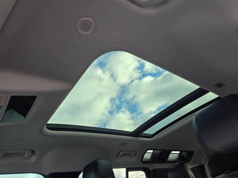 2024 Land Rover Defender 110 P300 S