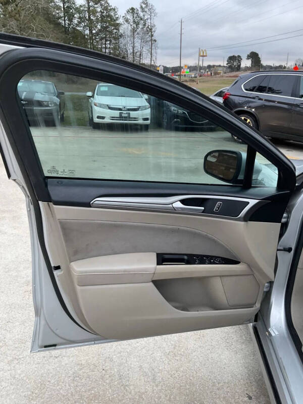2017 Ford Fusion SE