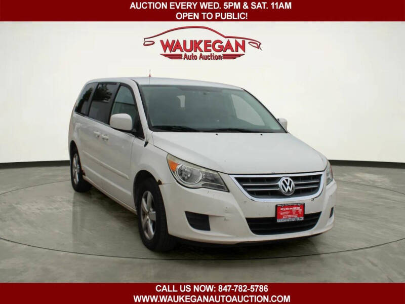 2010 Volkswagen Routan SE