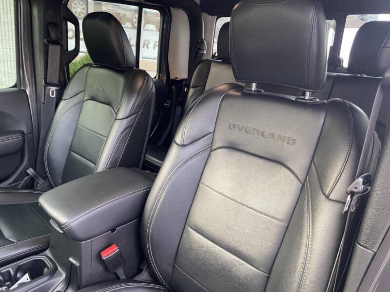 2022 Jeep Gladiator Overland