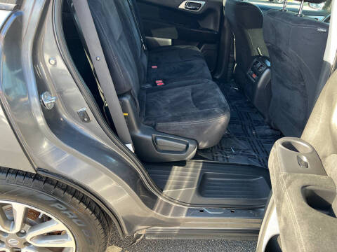 2015 Nissan Pathfinder SL