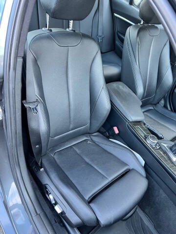 2017 BMW 3 Series 330i