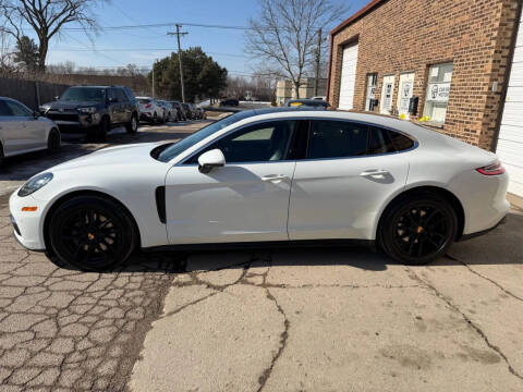 2017 Porsche Panamera 4S