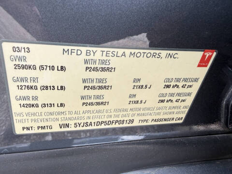 2013 Tesla Model S Performance