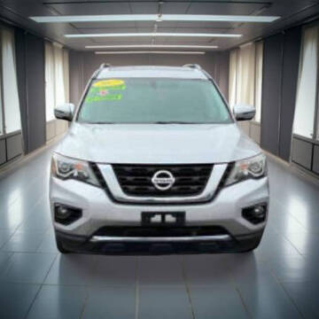 2017 Nissan Pathfinder SL