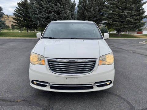 2012 Chrysler Town and Country Touring