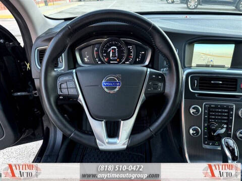 2016 Volvo V60 Cross Country T5