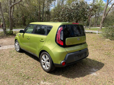 2015 Kia Soul +