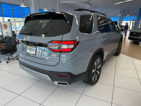 2025 Honda Pilot Touring