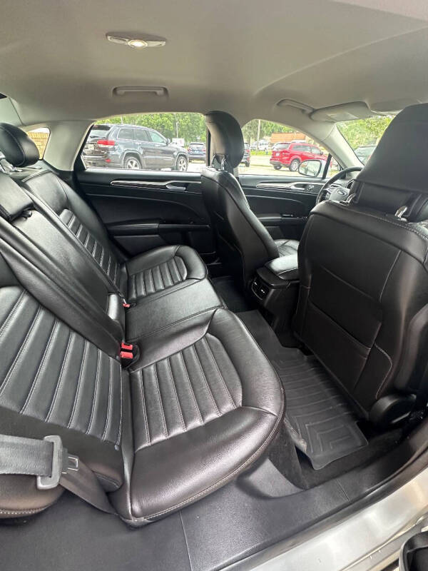 2014 Ford Fusion SE
