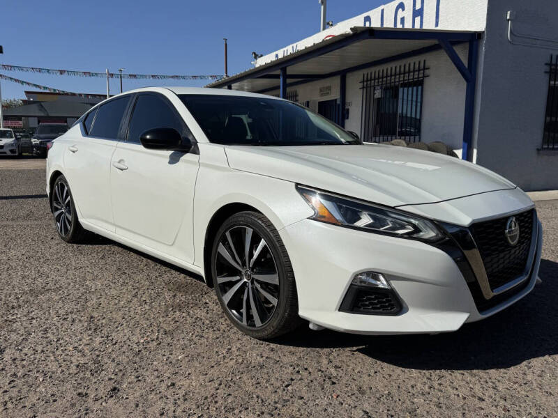 2022 Nissan Altima 2.5 SR