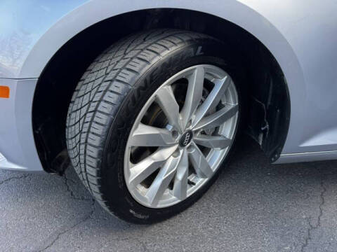 2017 Audi A4 2.0T quattro Premium