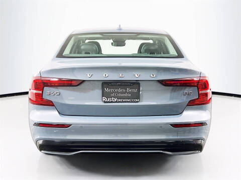 2023 Volvo S60 B5 Core Dark Theme