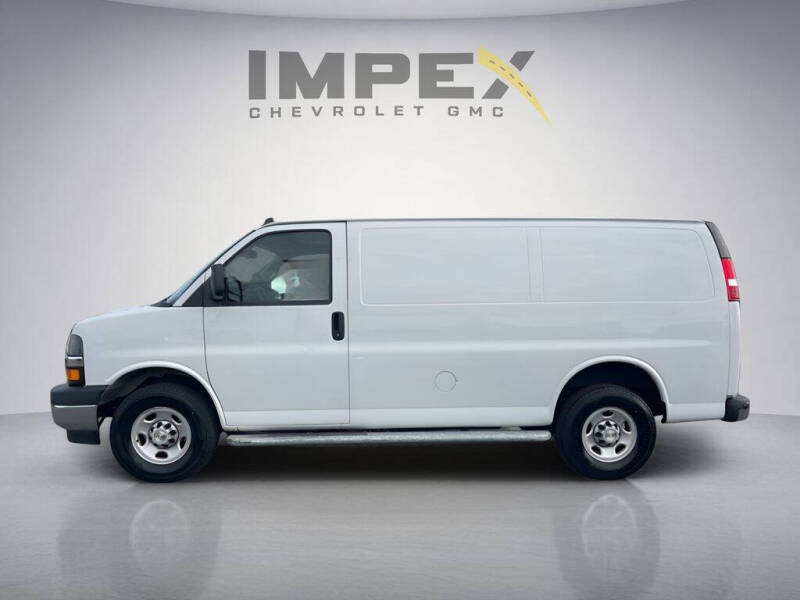 2023 Chevrolet Express 2500