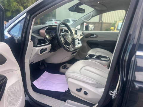 2021 Chrysler Voyager LXi