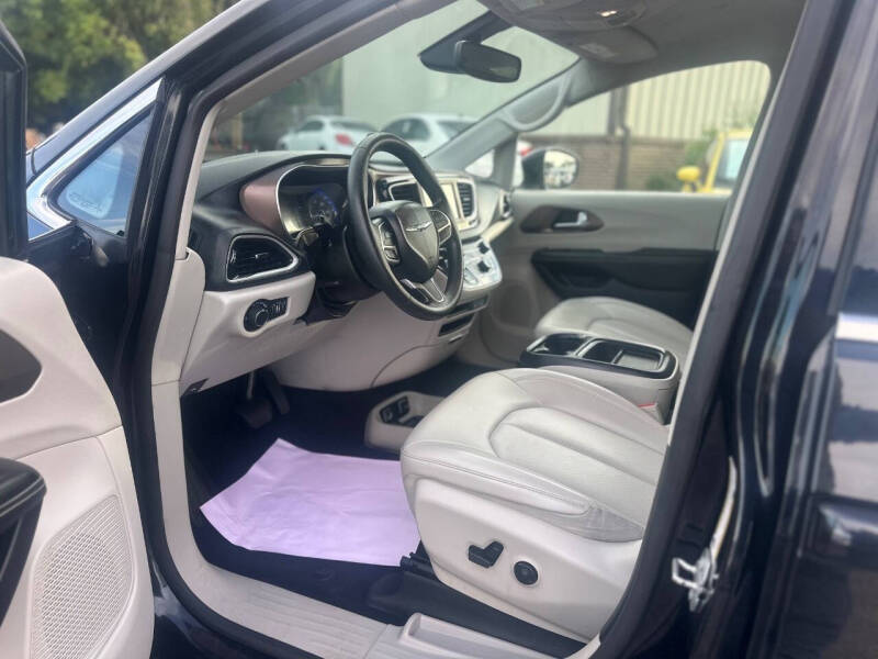 2021 Chrysler Voyager LXi