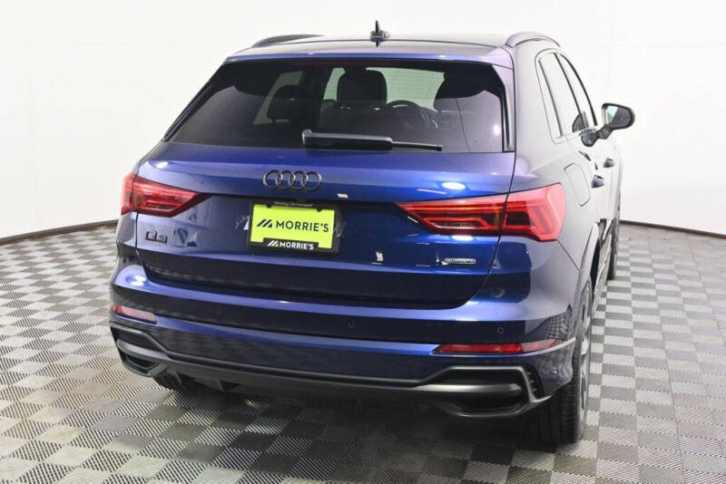 2022 Audi Q3 quattro S line Prem Plus 45 TFSI