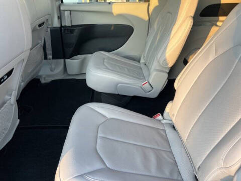 2021 Chrysler Pacifica Touring L