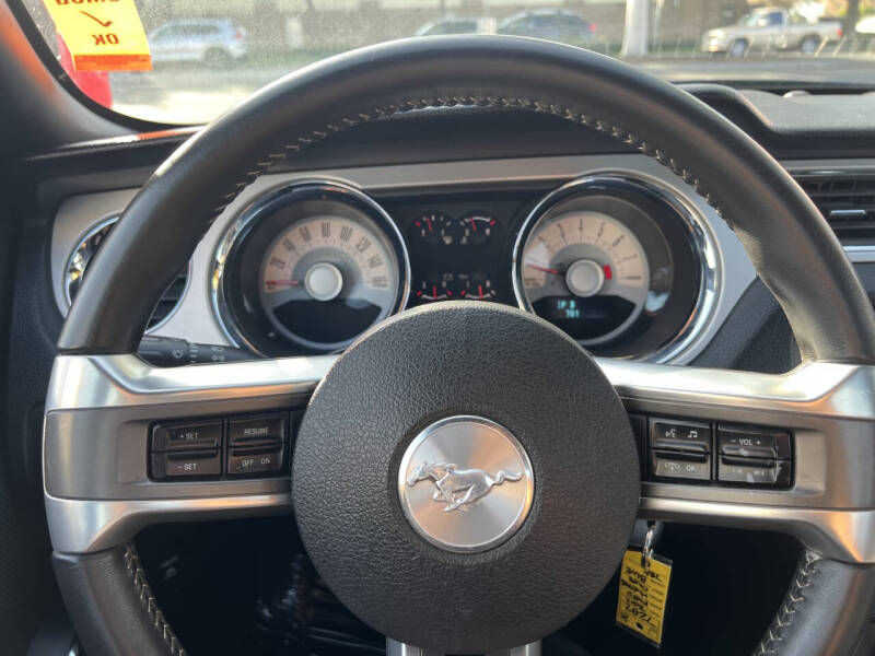 2012 Ford Mustang V6 Premium