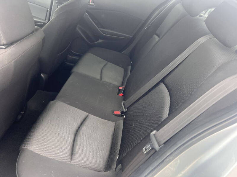 2017 Mazda MAZDA3 Sport