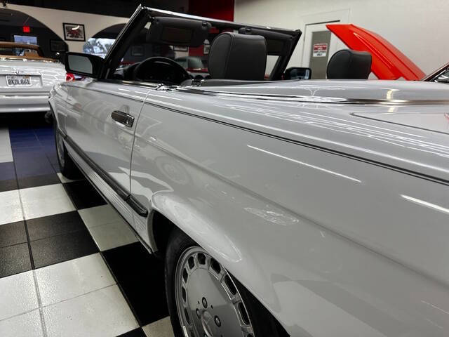 1988 Mercedes-Benz 560-Class 560 SL