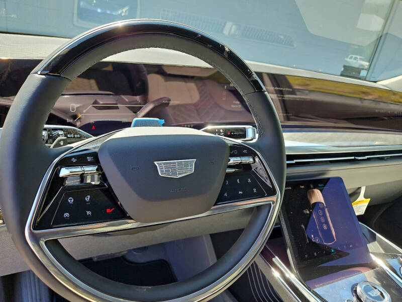 2025 Cadillac Escalade IQ Luxury 1