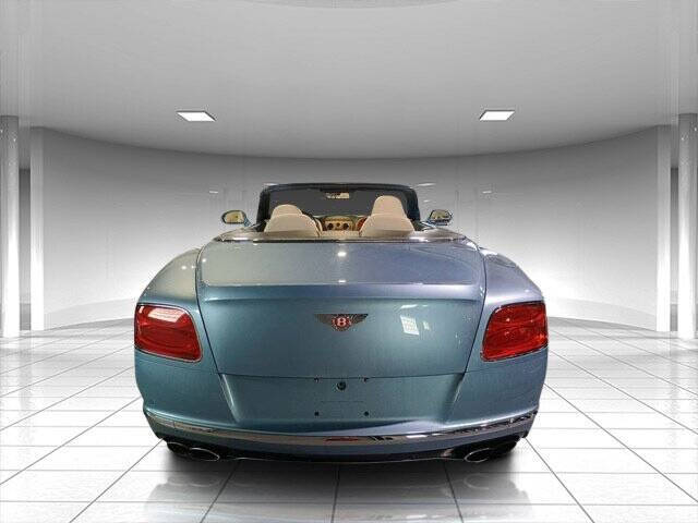 2016 Bentley Continental 27