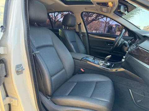 2016 BMW 5 Series 528i