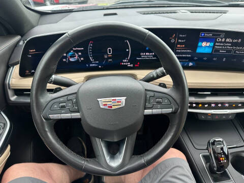 2024 Cadillac XT4 Luxury