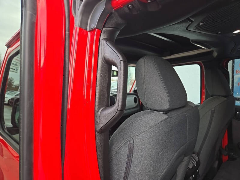 2024 Jeep Wrangler Sport S