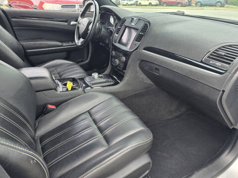 2019 Chrysler 300 S