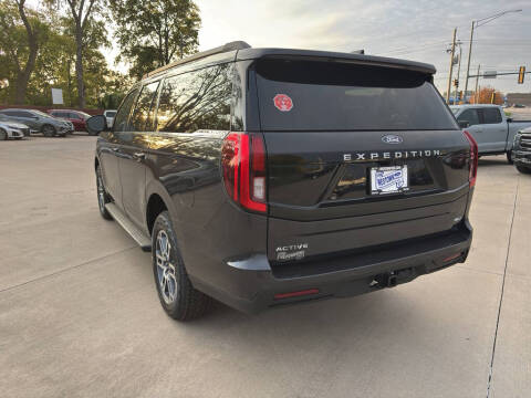 2025 Ford Expedition MAX Active