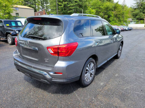 2018 Nissan Pathfinder SL