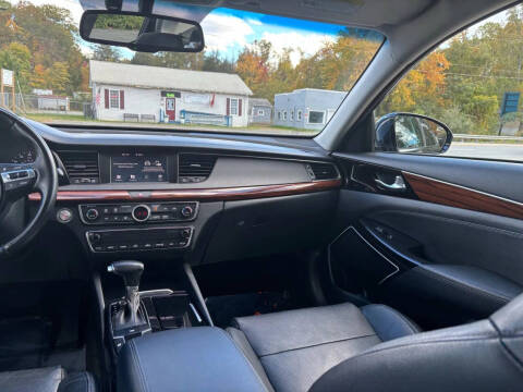 2018 Kia Cadenza Premium