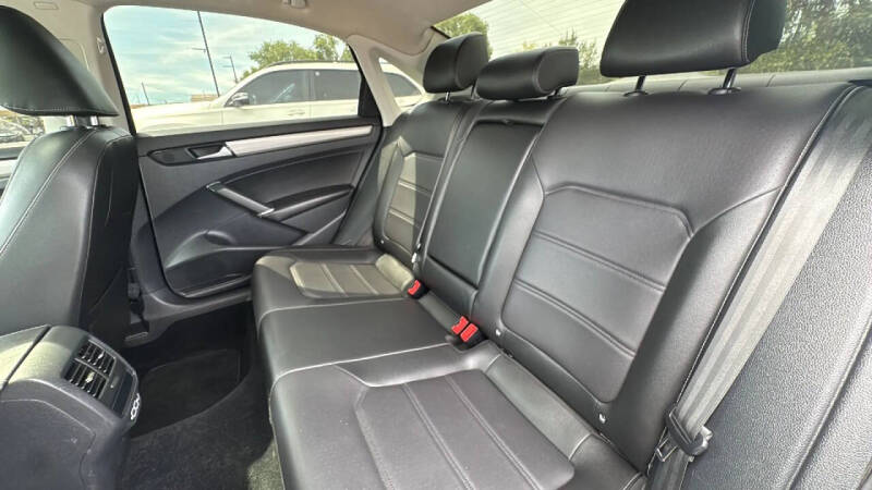 2022 Volkswagen Passat SE