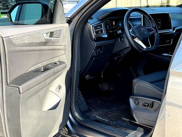 2025 Volkswagen Atlas Cross Sport SE