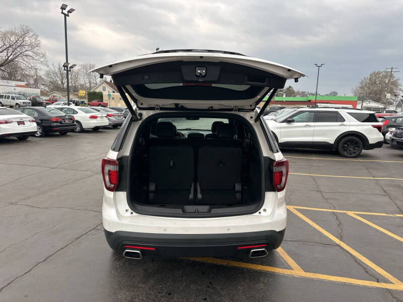 2016 Ford Explorer Sport