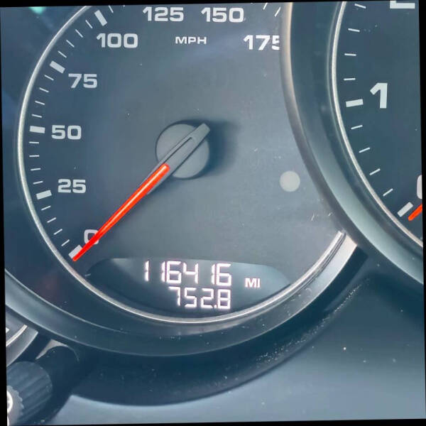 2018 Porsche Cayenne Platinum Edition