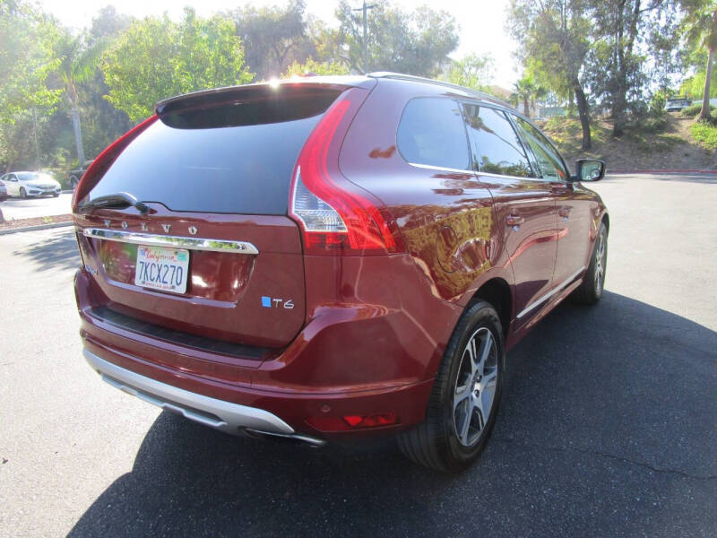 2015 Volvo XC60 T6 Drive-E Platinum