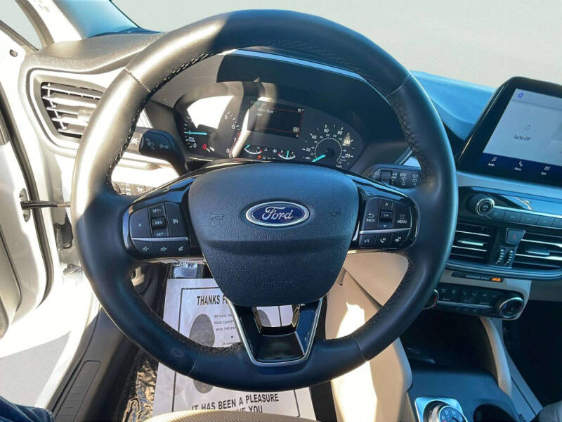 2022 Ford Escape SEL