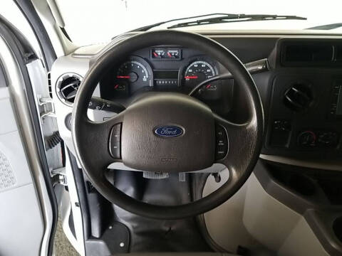 2015 Ford E-Series E-450 SD