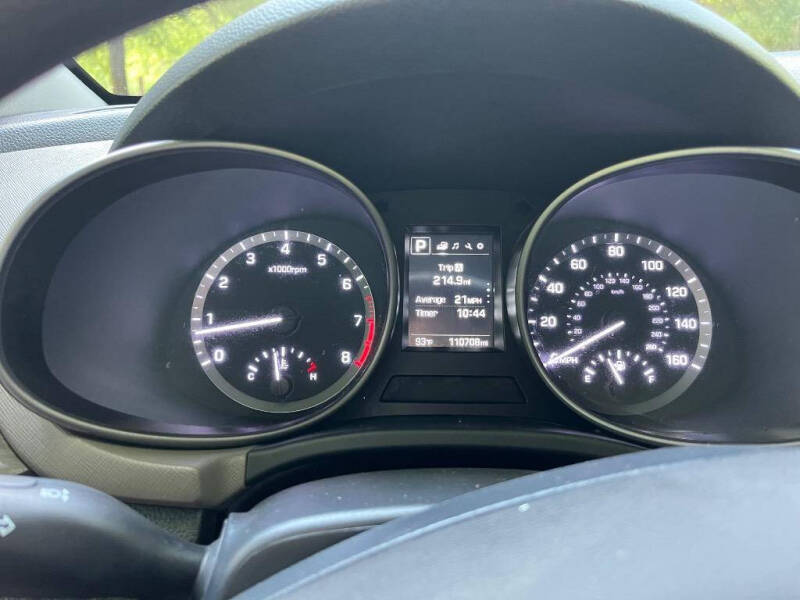 2017 Hyundai Santa Fe SE