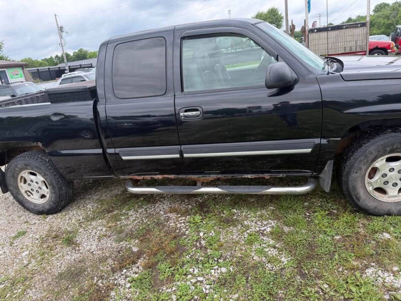 2004 Chevrolet Silverado 1500 LS