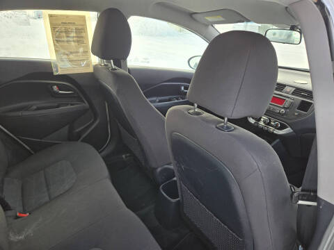 2013 Kia Rio 5-Door LX