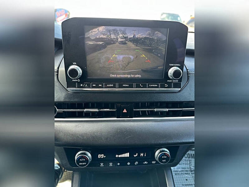 2022 Mitsubishi Outlander ES