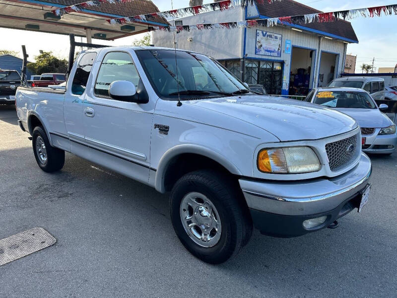 1999 Ford F-150 Lariat