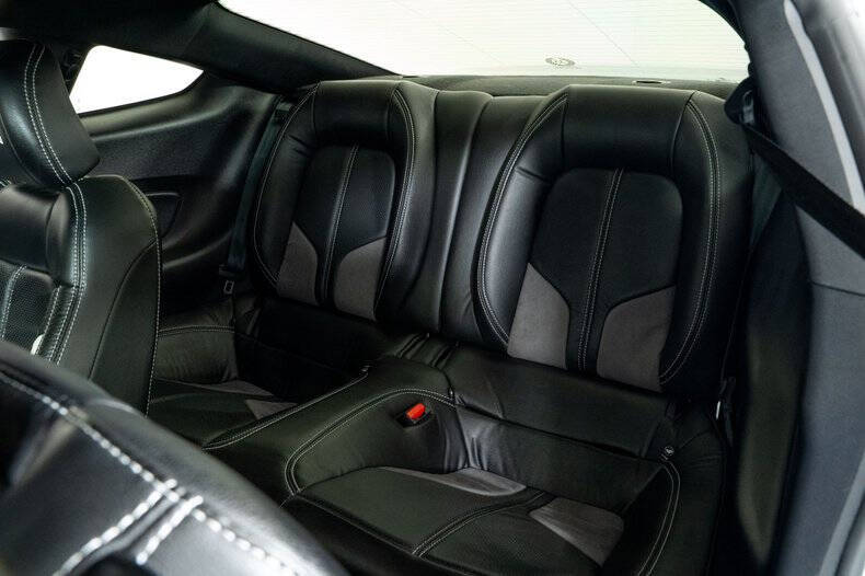 2022 Ford Mustang